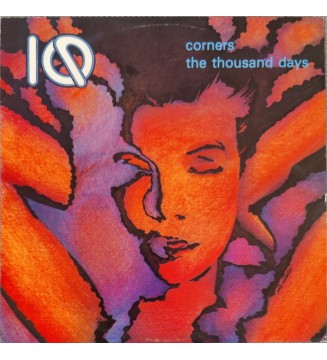 IQ (7) - Corners / The Thousand Days (12') mesvinyles.fr