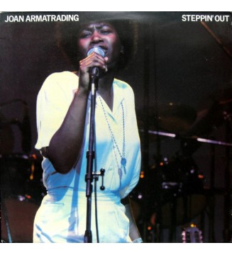 Joan Armatrading - Steppin' Out (LP, Album, RE) mesvinyles.fr