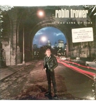 Robin Trower - In The Line Of Fire (LP, Album, Spe) mesvinyles.fr